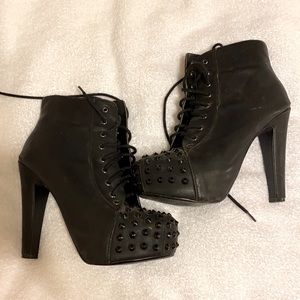 Boot heels